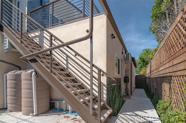 Building Photo - 18750 Collins St