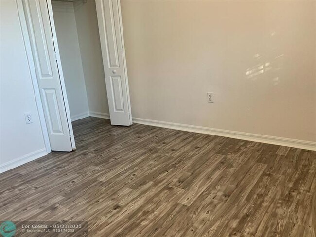 Building Photo - 3035 SW 129th Way
