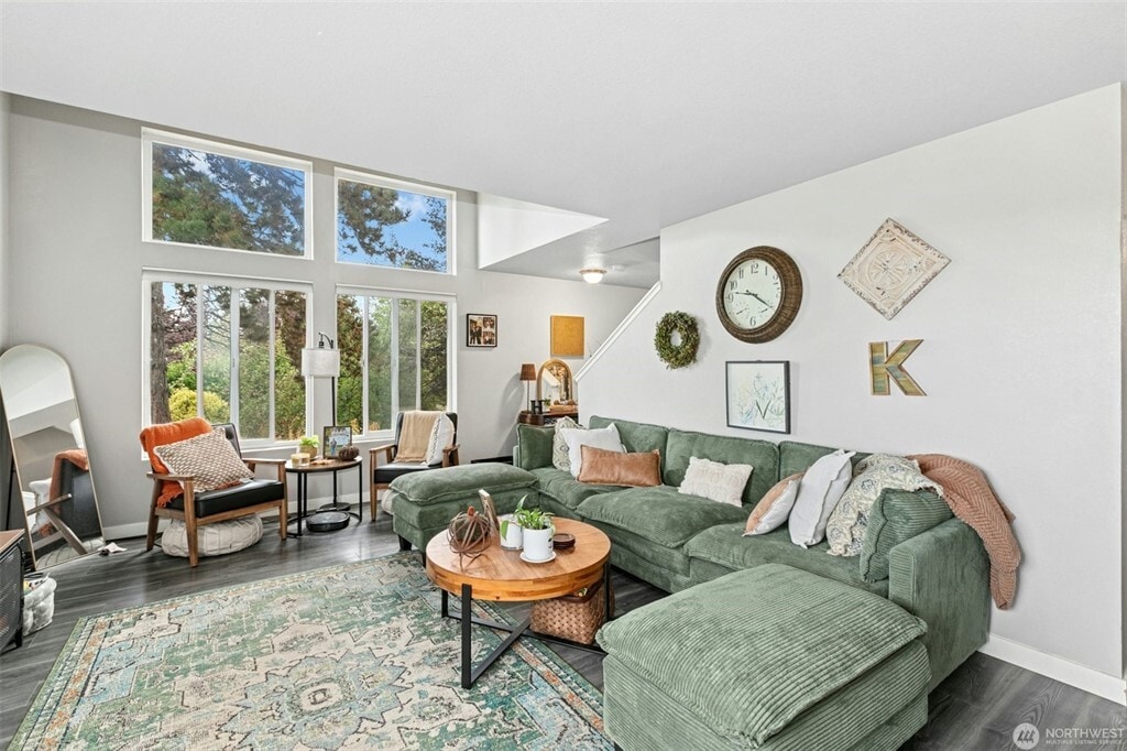 Building Photo - 5031 Sunnyside Blvd