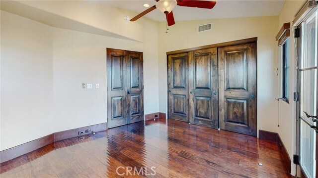 Building Photo - 227 Pso De Granada