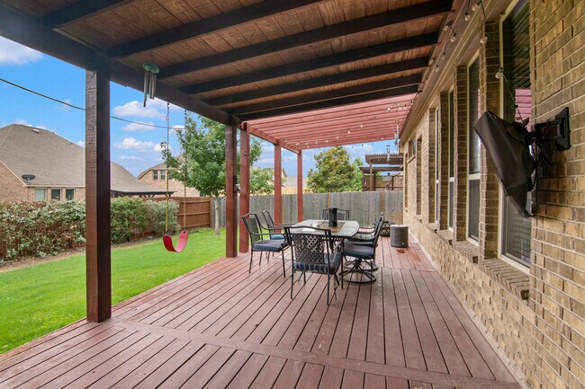 Building Photo - 12418 Law Creek