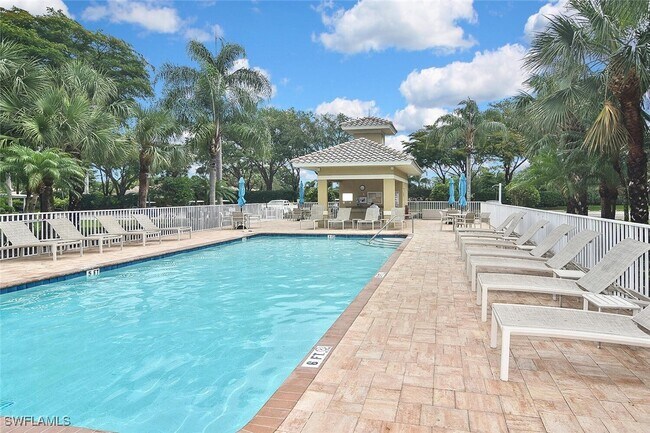 Building Photo - 3830 Sawgrass Way
