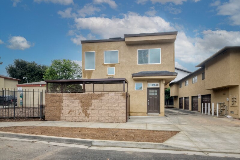 Primary Photo - 188 Gosnell Way