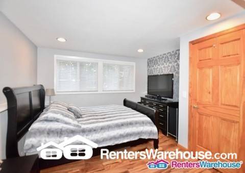 Building Photo - 13743 Yosemite Ave S