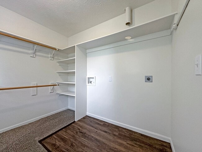 Building Photo - Battle Creek 1 Bedroom / 1 Bath Apartment – Available Now!