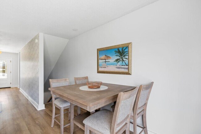 Building Photo - 6209 Don Carlos Dr