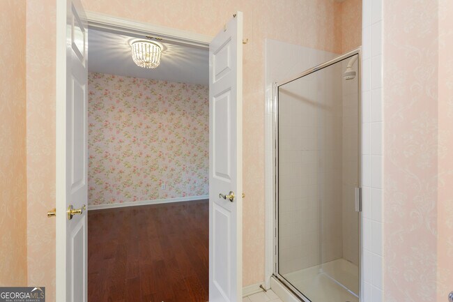 Building Photo - 2456 Tyne Terrace SE