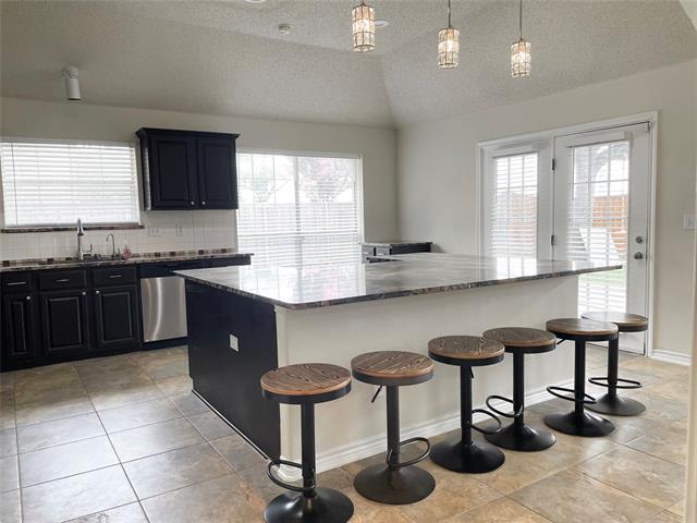 Building Photo - 6404 Meadowview Ct