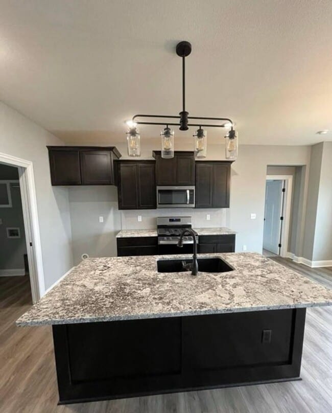 Building Photo - 3419 Laughlin St