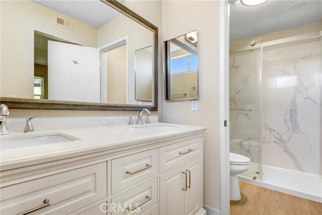 Building Photo - 10346 Alta Loma Dr