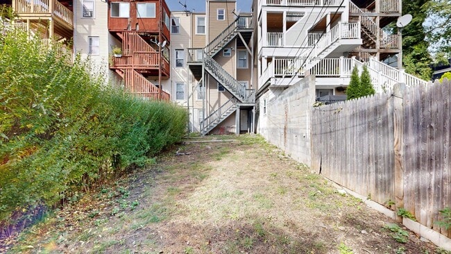 Building Photo - 127 Eutaw St