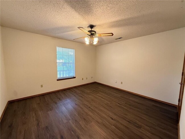 Building Photo - 2972 N John Wayne Dr