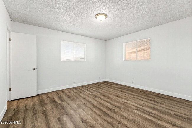 Building Photo - 5913 E Decatur St