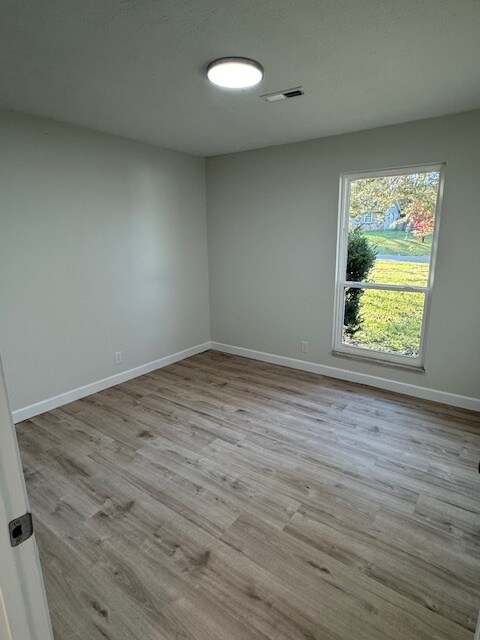 Building Photo - 1140 Roswell Rd