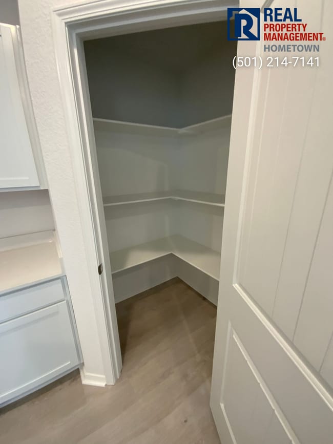 Building Photo - 26 Sourdough Crk Ln