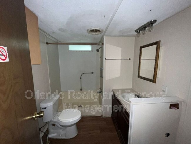 Building Photo - 7709 Brentwood Dr