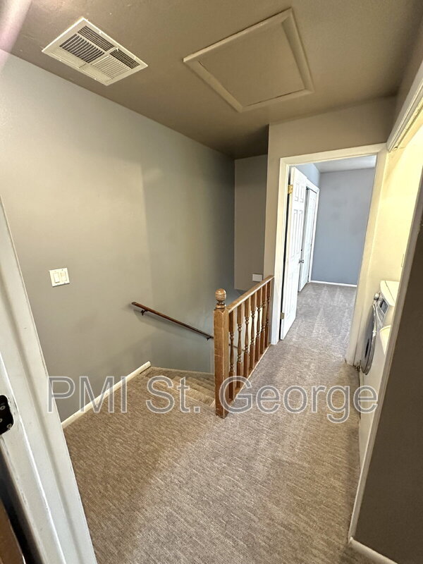 Building Photo - 1749 W 1020 N