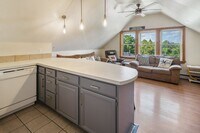 Building Photo - 213-215 Columbia St