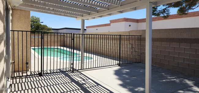 Building Photo - 2608 Starbrite Ave