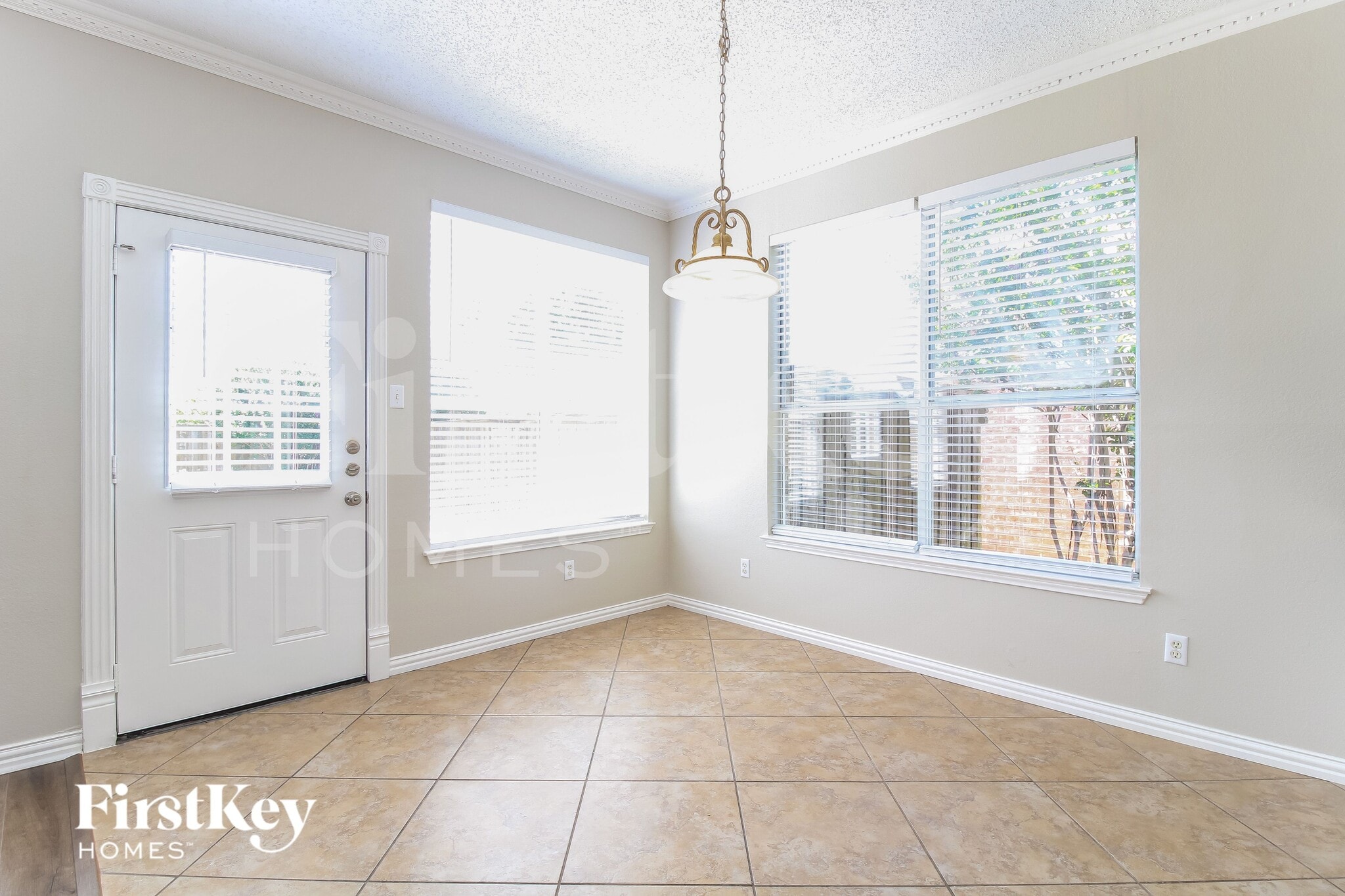 Building Photo - 1008 Mark Twain Dr