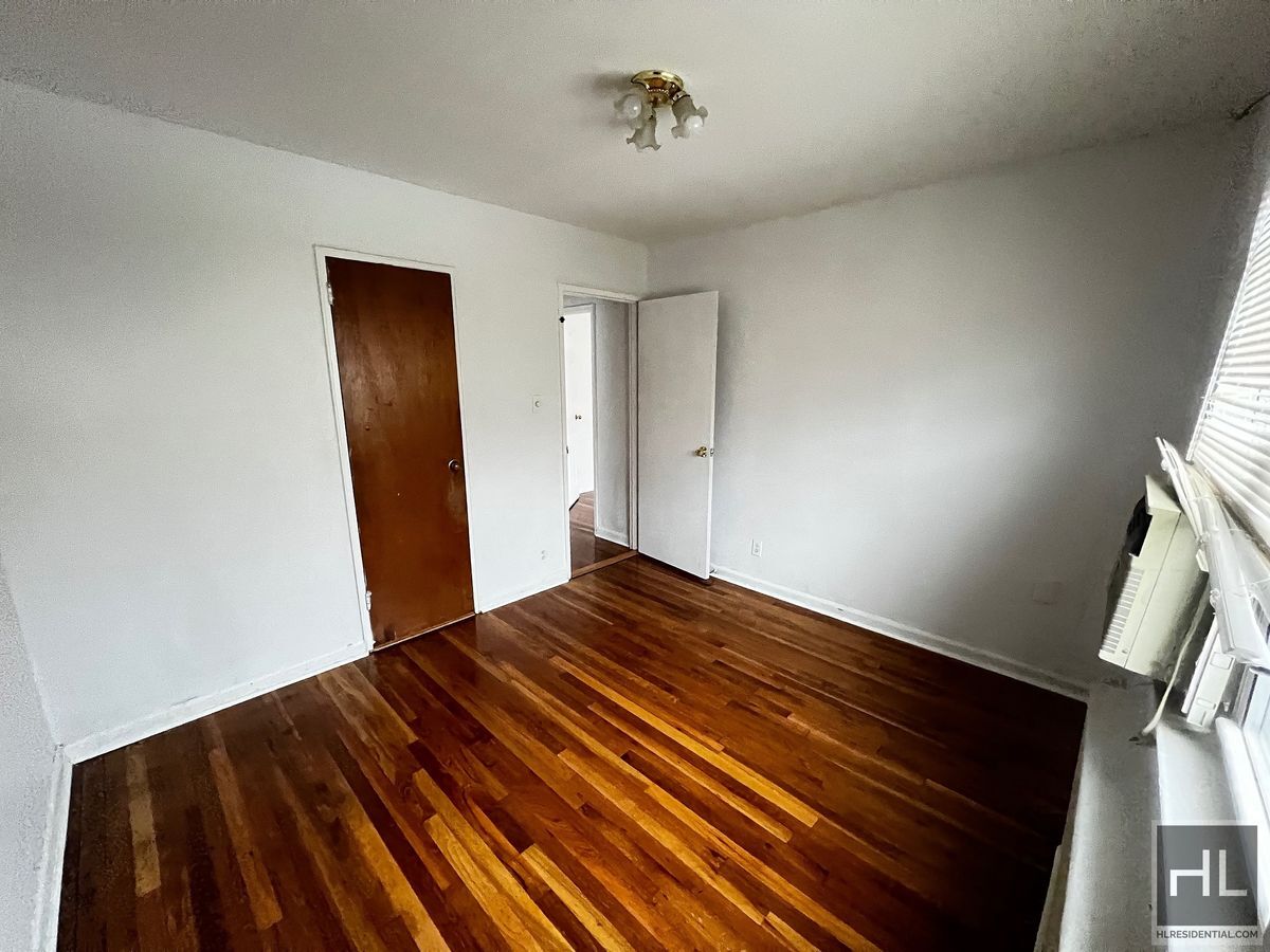 Building Photo - 70 STREET