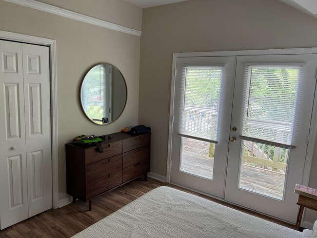 Building Photo - 515 Calhoun St NW