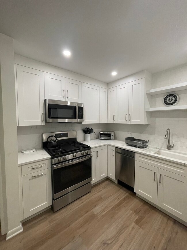 Building Photo - 8326 Christiana Ave