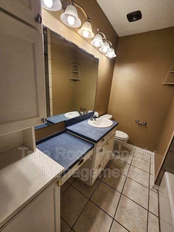 Building Photo - 14431 County Rd 3587