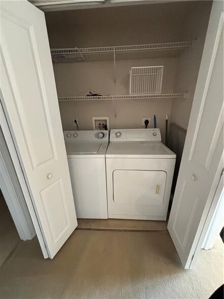 Building Photo - 1000 Providence Pl