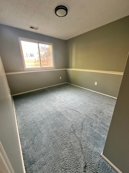 Building Photo - 3816 Ash Ave