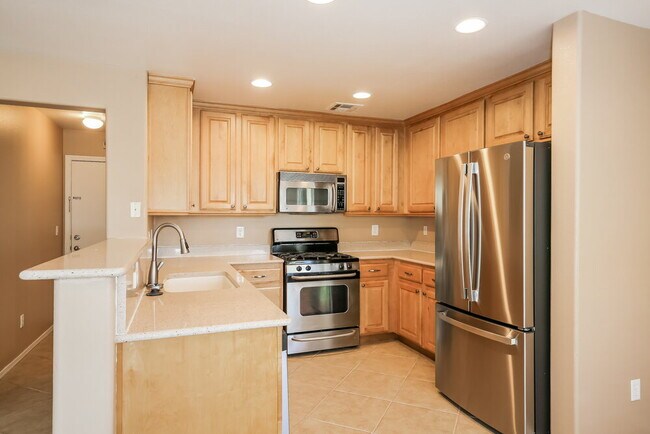 Building Photo - 8204 W Wildwood Glen Dr