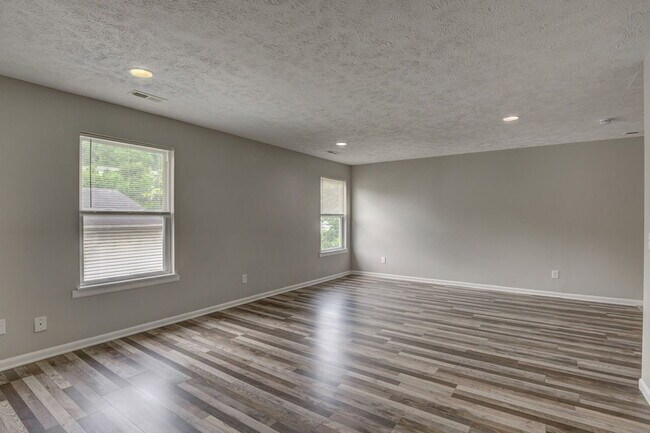 Building Photo - 4489 Ammon Ave
