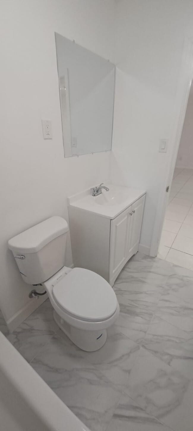 Building Photo - 1810 S 32nd St