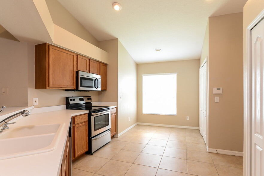 Building Photo - 3844 Judson Dr