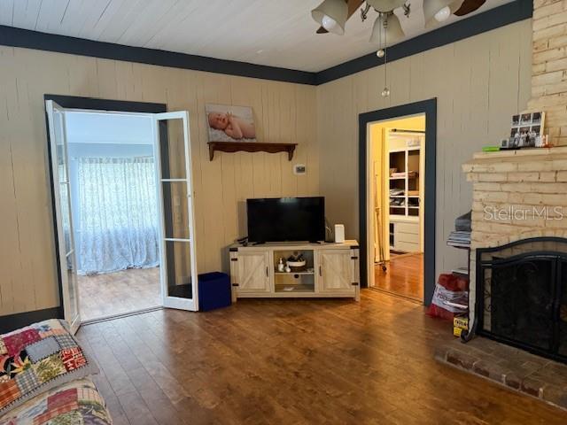 Building Photo - 1905 Myrtle Lake Ave