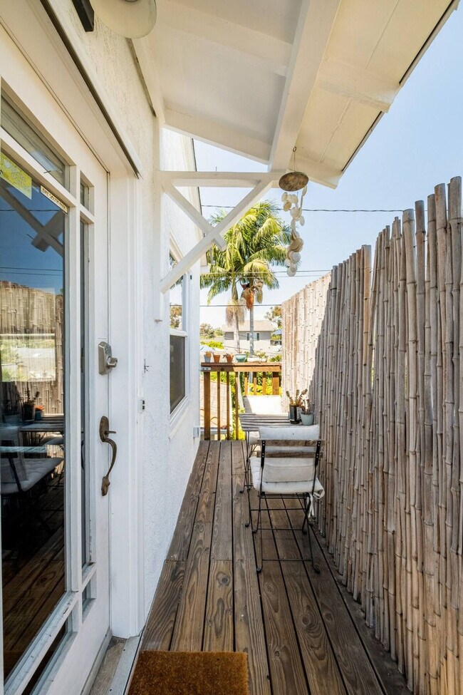 Building Photo - 3270 Cedar St