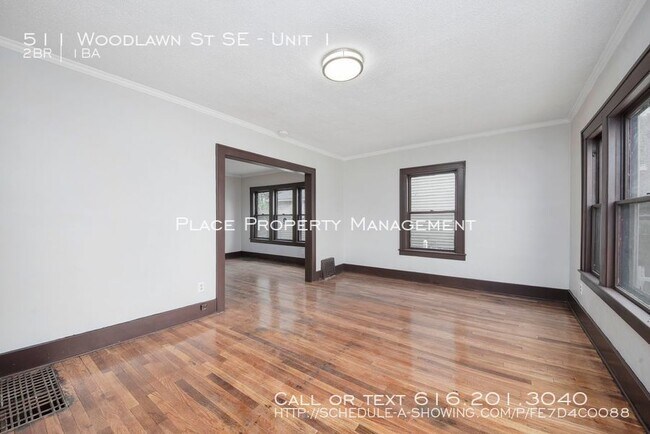 Building Photo - 511 Woodlawn St SE
