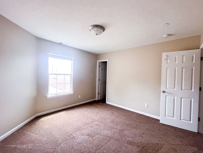 Building Photo - 10640 Northern Dancer Dr