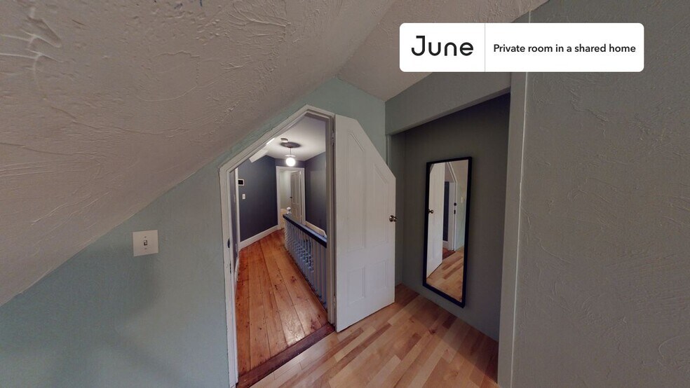 Building Photo - Room in Shared 7 bed/2.5 bath home