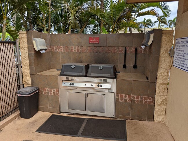 comman area - BBQ facility - 1450 S Kihei Rd