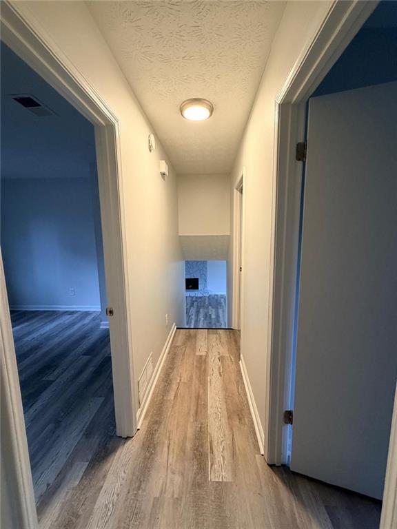 Building Photo - 1909 Suwanee Valley Rd NW