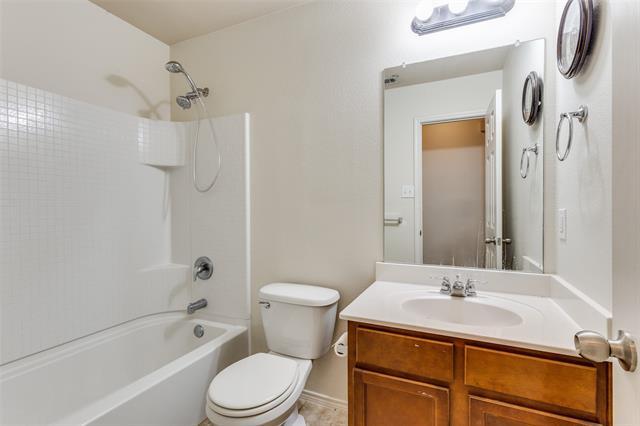 Building Photo - 16333 Severn Ln