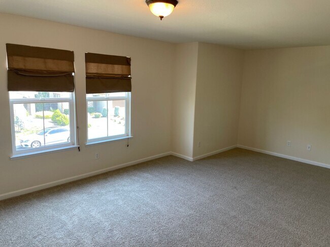 Building Photo - NICE TWO STORY HOME IN WEST ROSEVILLE