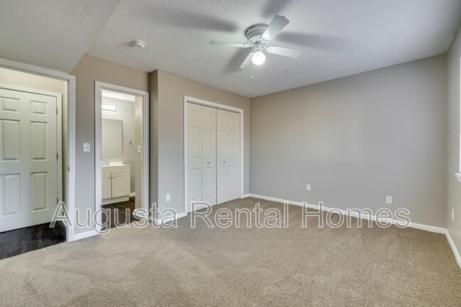 Building Photo - 2451 Jennings Rd