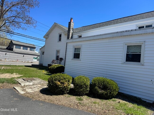 Building Photo - 34 Old Rte 146