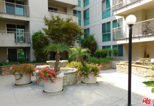 Building Photo - 267 San Pedro St