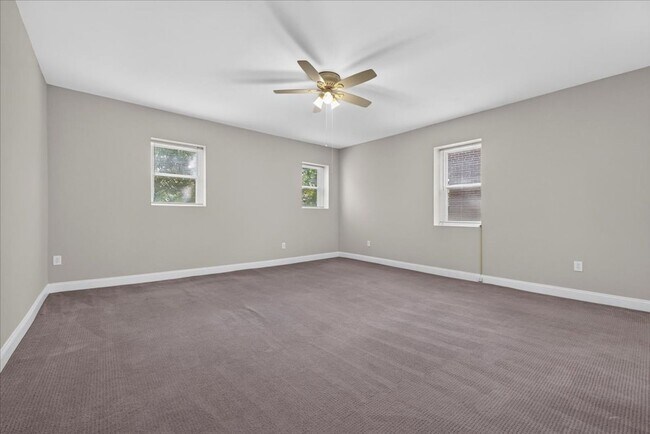 Building Photo - 4252 Castleman Ave