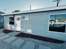 Building Photo - 11405 Lindale St