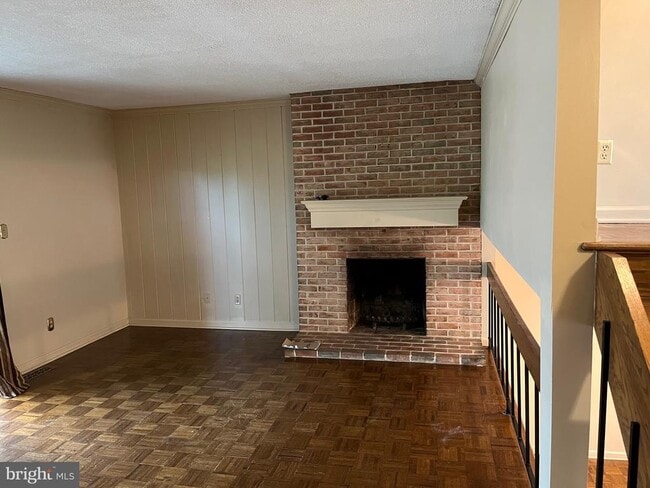 Building Photo - 70 Winged Foot Dr