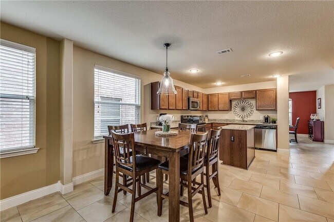 Building Photo - 13034 Ambrose Dr